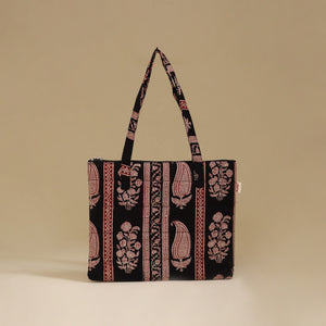 Handcrafted Cotton Quilted Handbag 05