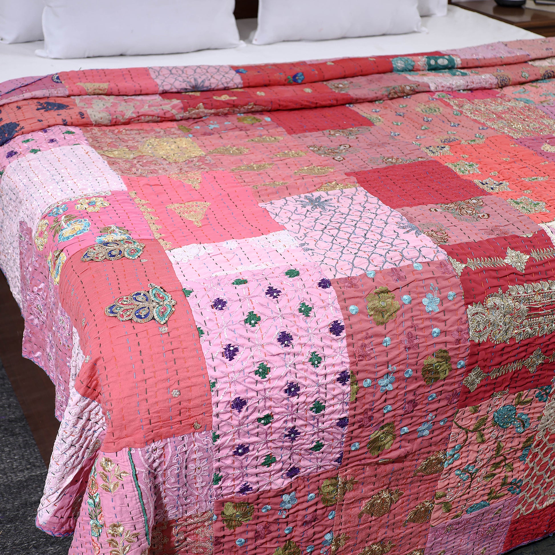 khambadiya  quilt / blanket