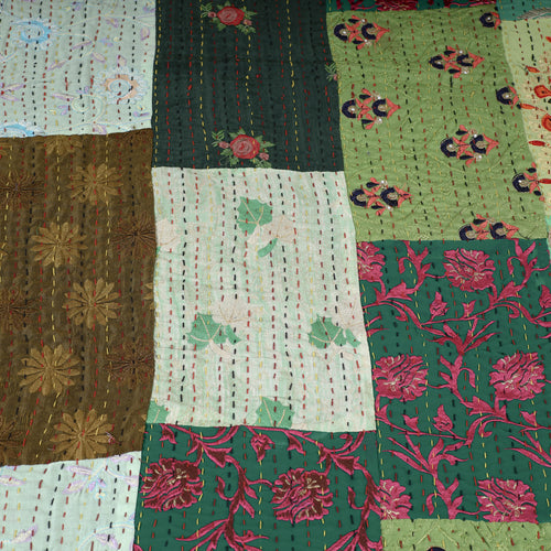 khambadiya  quilt / blanket