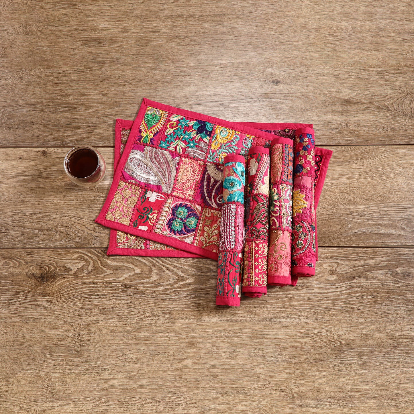 Khambadiya Patchwork Dining Table Mats (Set of 6) 01