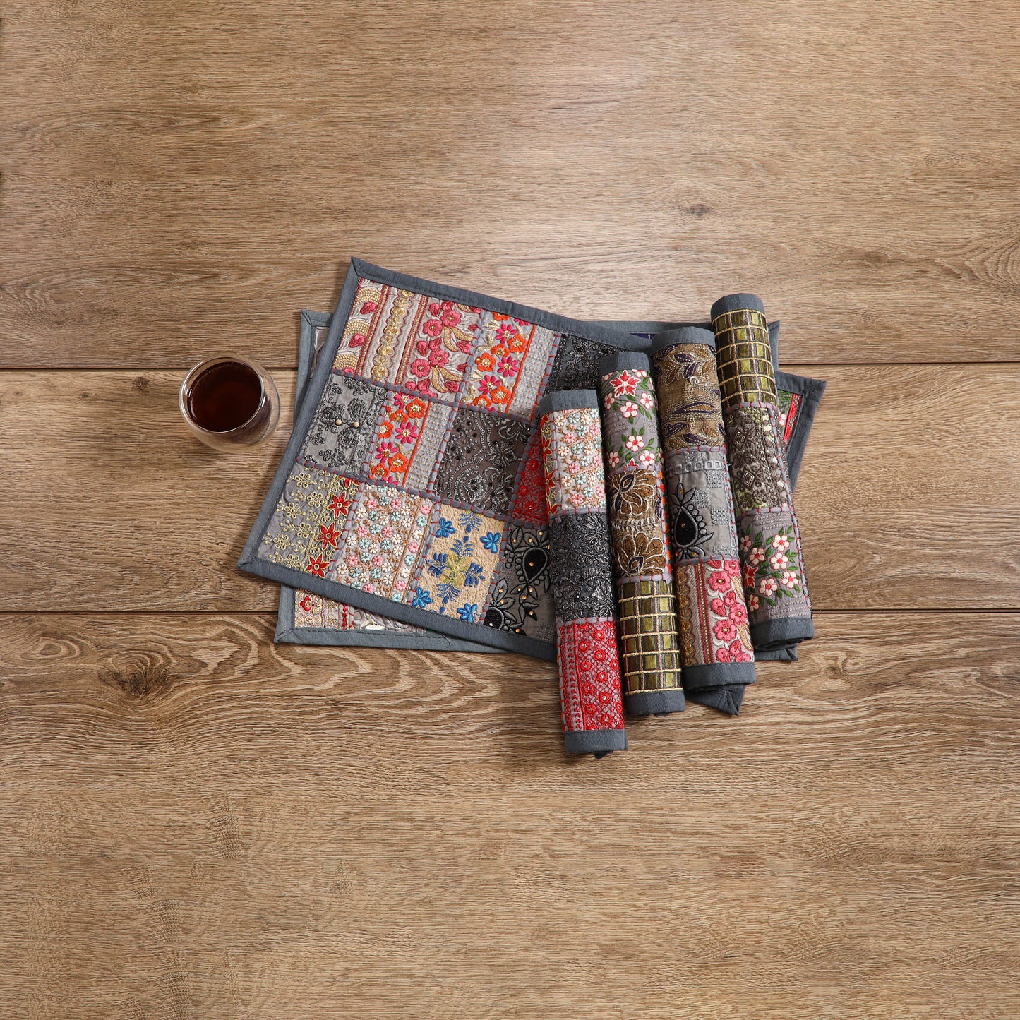 Khambadiya Patchwork Dining Table Mats (Set of 6) 03