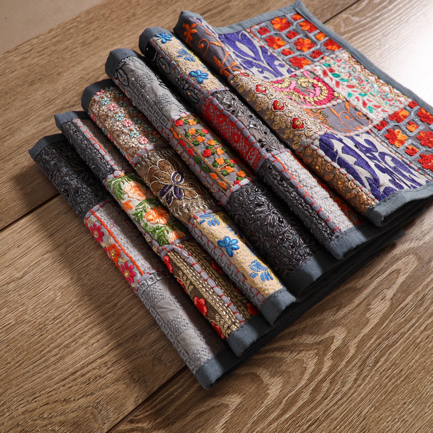 Khambadiya Patchwork Dining Table Mats (Set of 6) 03