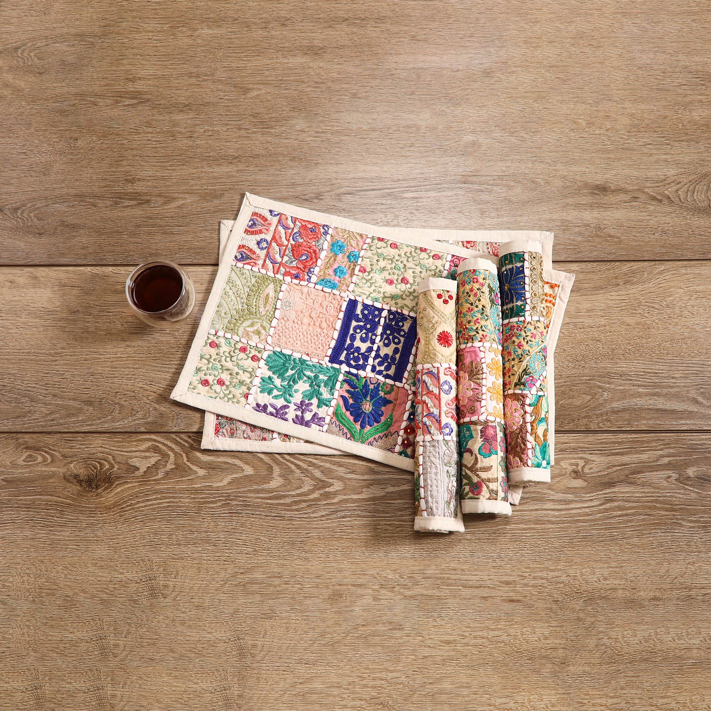 Khambadiya Patchwork Dining Table Mats (Set of 5) 06