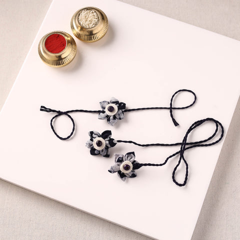 Flower Handmade Thread Work Fabart Rakhi with Lumba Set 127