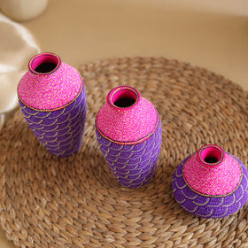 Abstract Pastel Handpainted Terracotta Flower Pots (Set of 3) 29