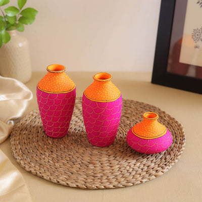 Abstract Pastel Handpainted Terracotta Flower Pots (Set of 3) 30