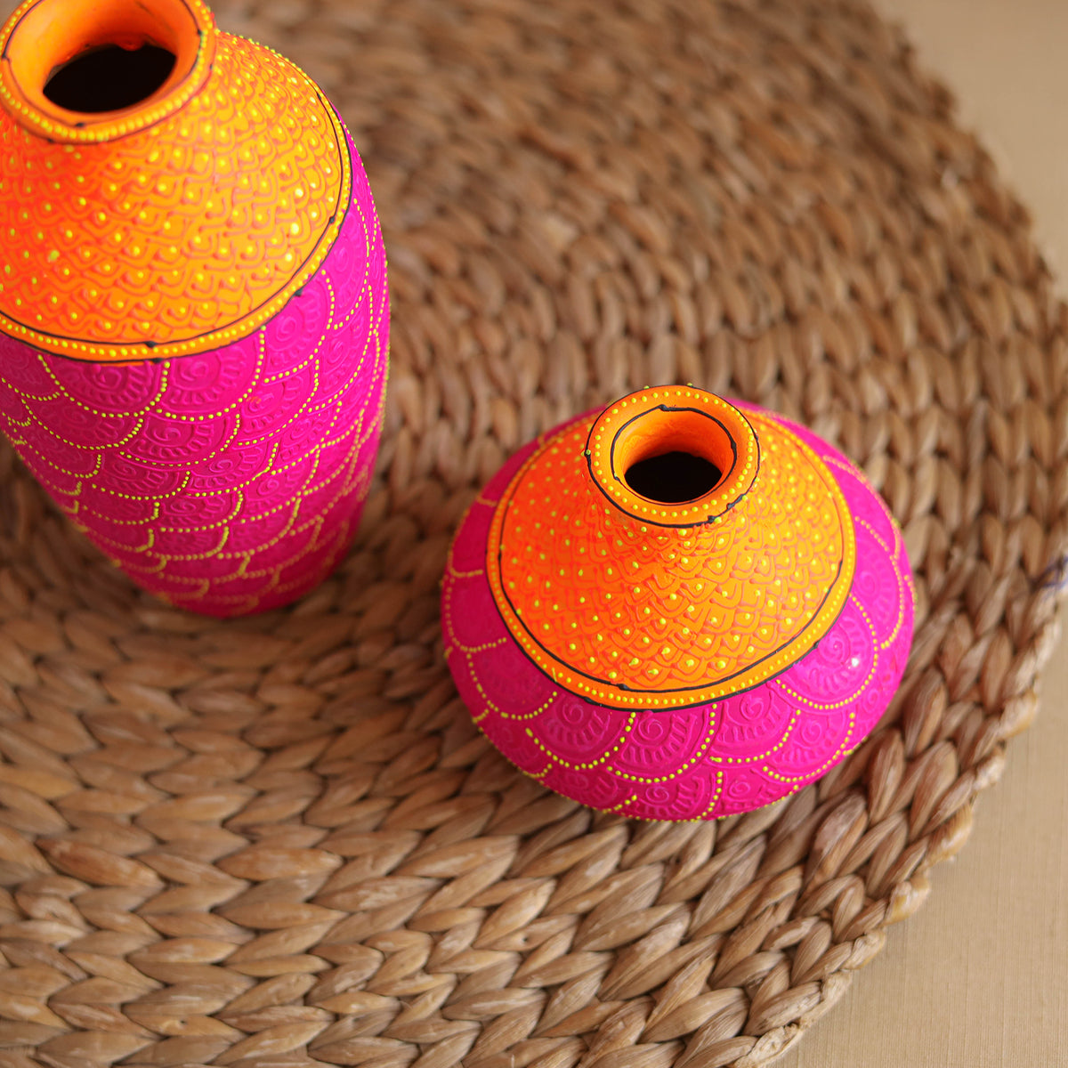 Abstract Pastel Handpainted Terracotta Flower Pots (Set of 3) 30