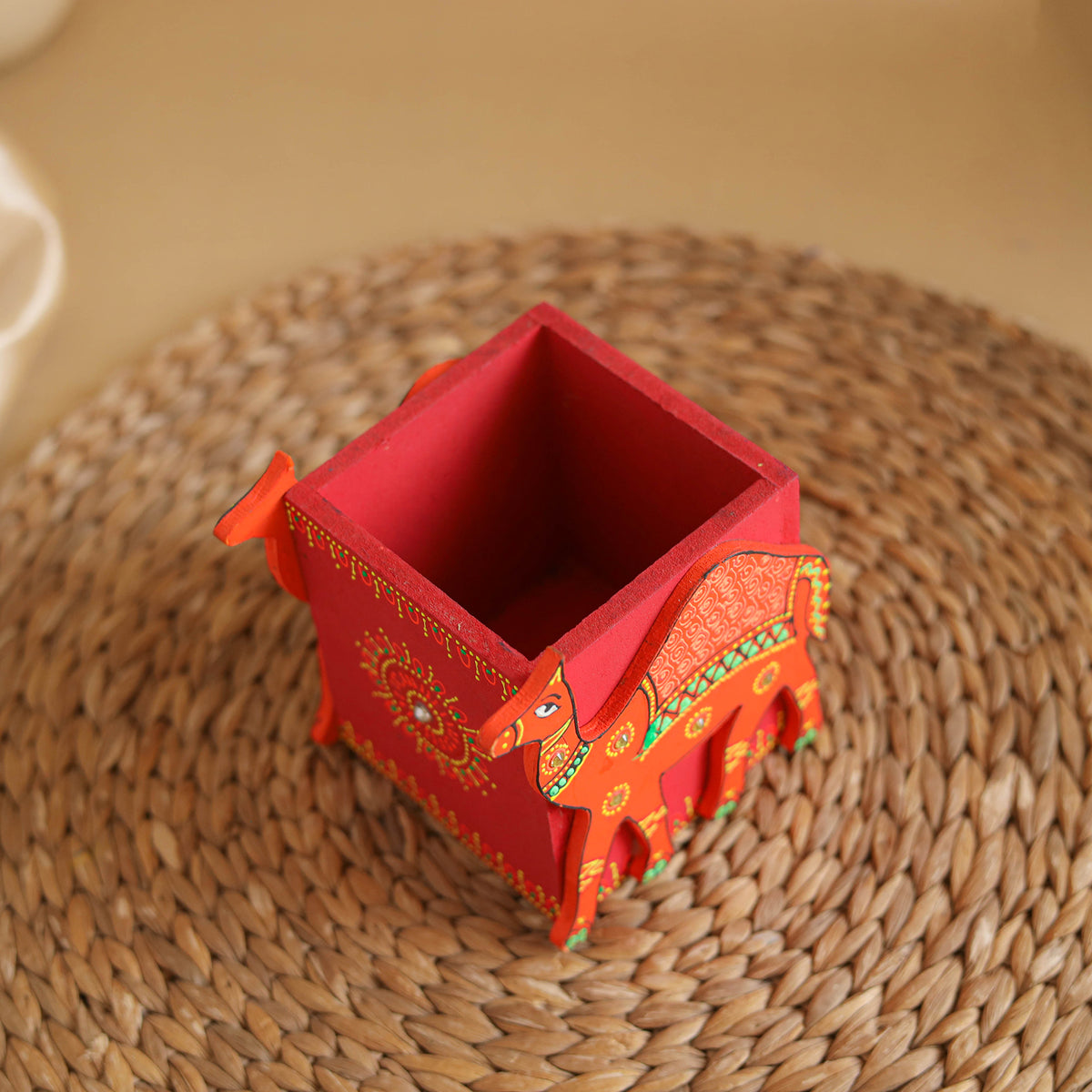 Camel - Handpainted Wooden Pen Stand 04