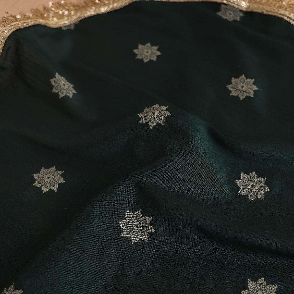 Handcrafted Lace Sequin Work Pooja Thali Cover 04