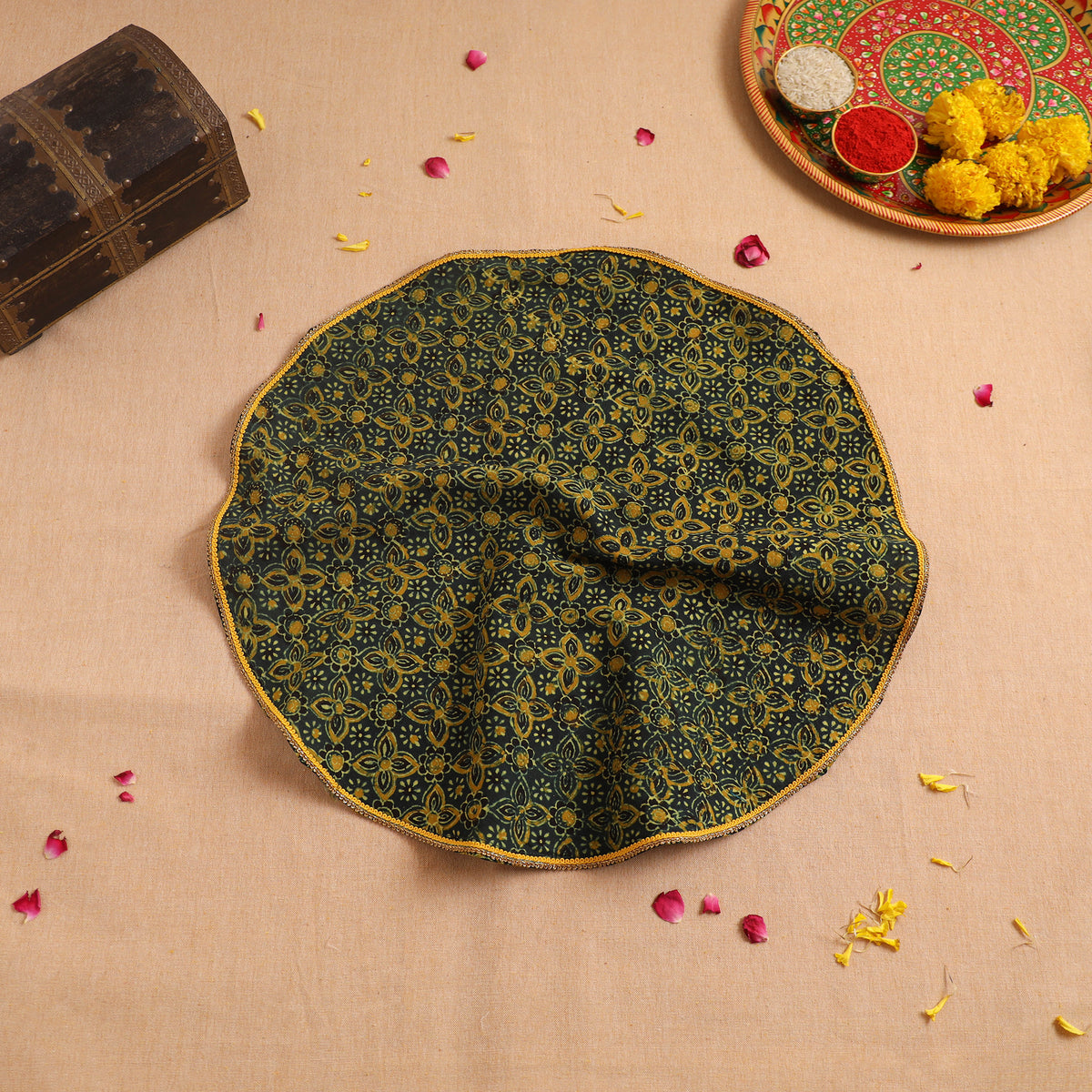 Handcrafted Lace Work Pooja Thali Cover 38