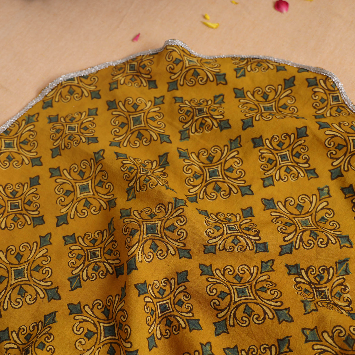Handcrafted Lace Work Pooja Thali Cover 40