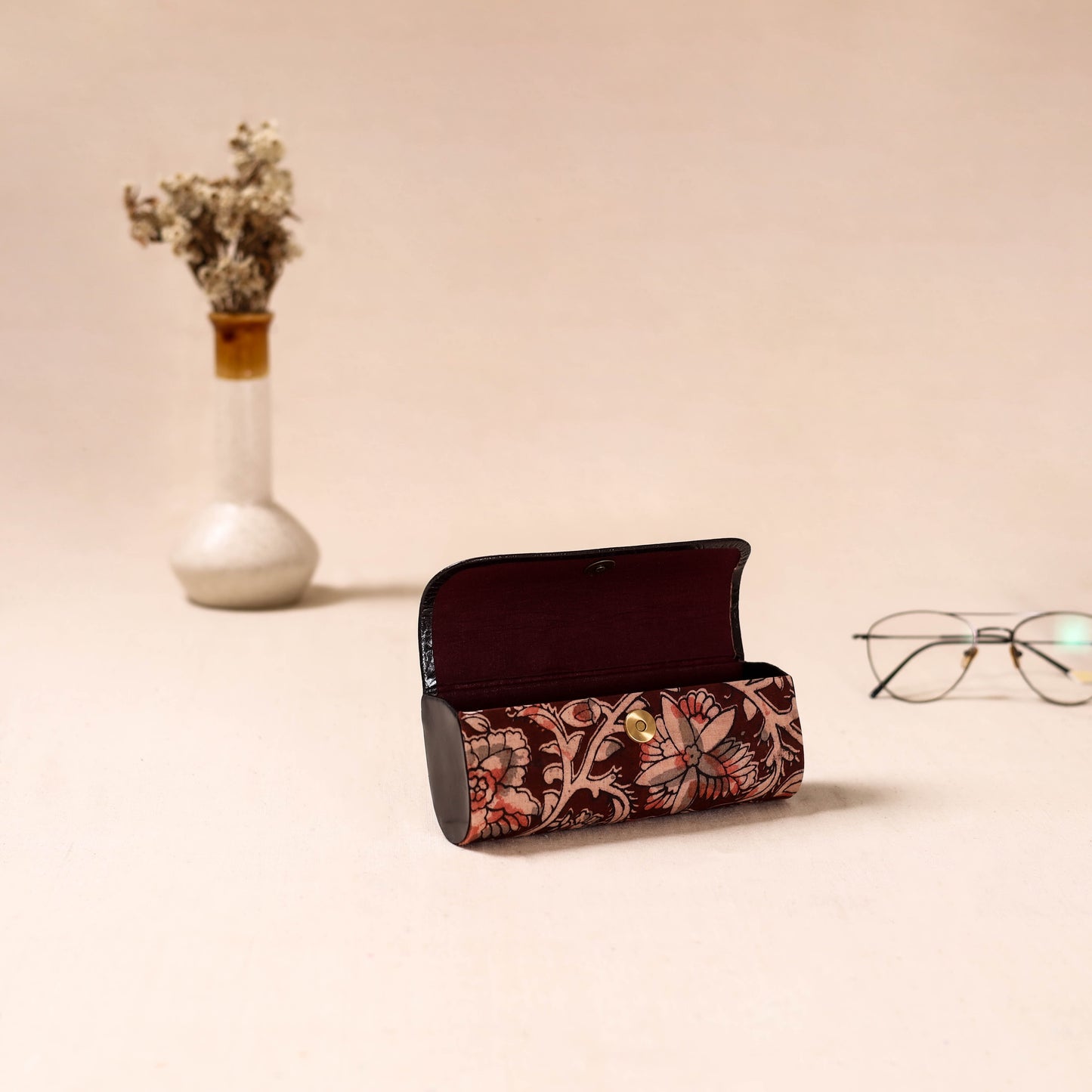 Embossed Leather Flap Kalamkari Spectacle Case by Asalkaar 02