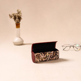 Embossed Leather Flap Kalamkari Spectacle Case by Asalkaar 09