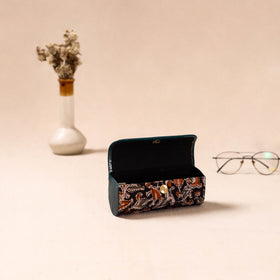 Embossed Leather Flap Kalamkari Spectacle Case by Asalkaar 23