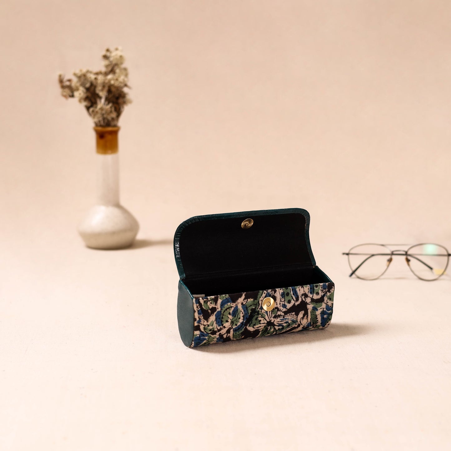 Embossed Leather Flap Kalamkari Spectacle Case by Asalkaar 28