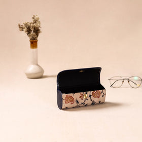 Embossed Leather Flap Kalamkari Spectacle Case by Asalkaar 29