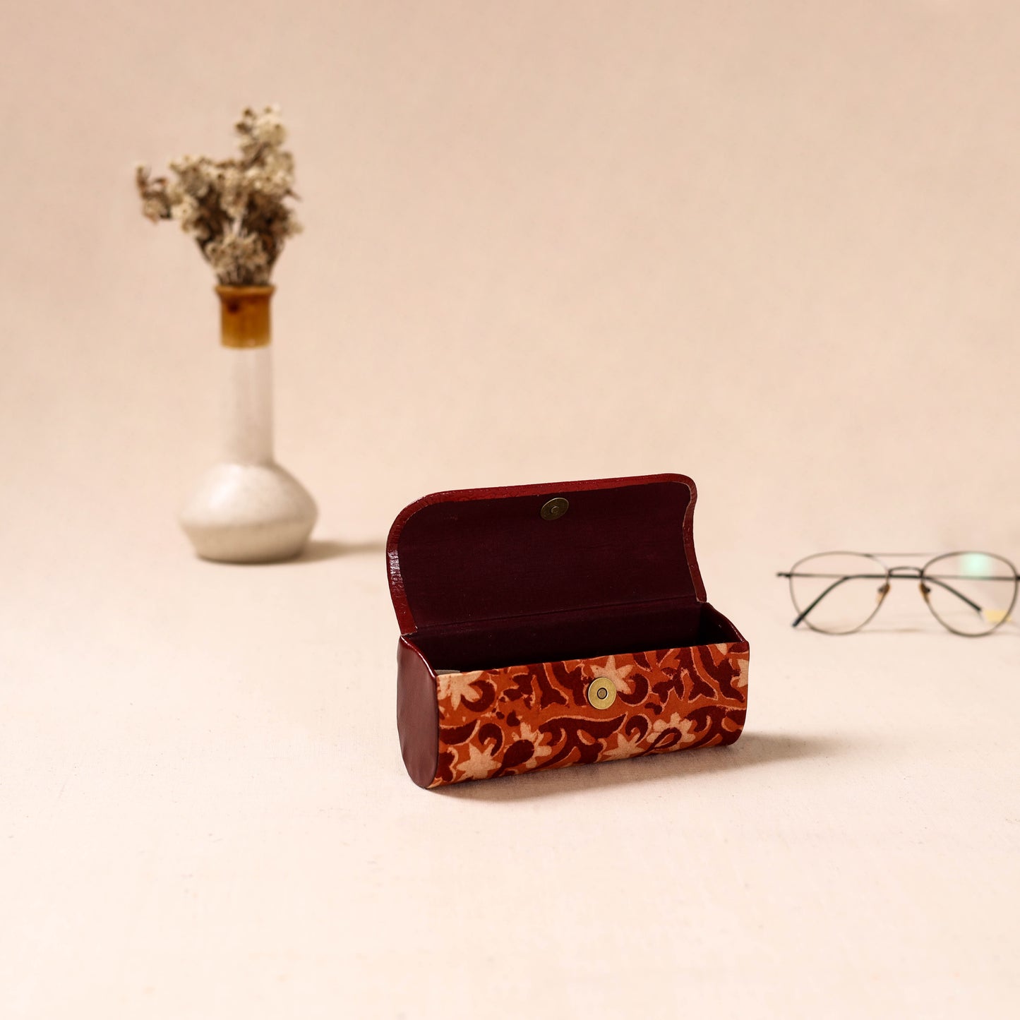 Embossed Leather Flap Kalamkari Spectacle Case by Asalkaar 33
