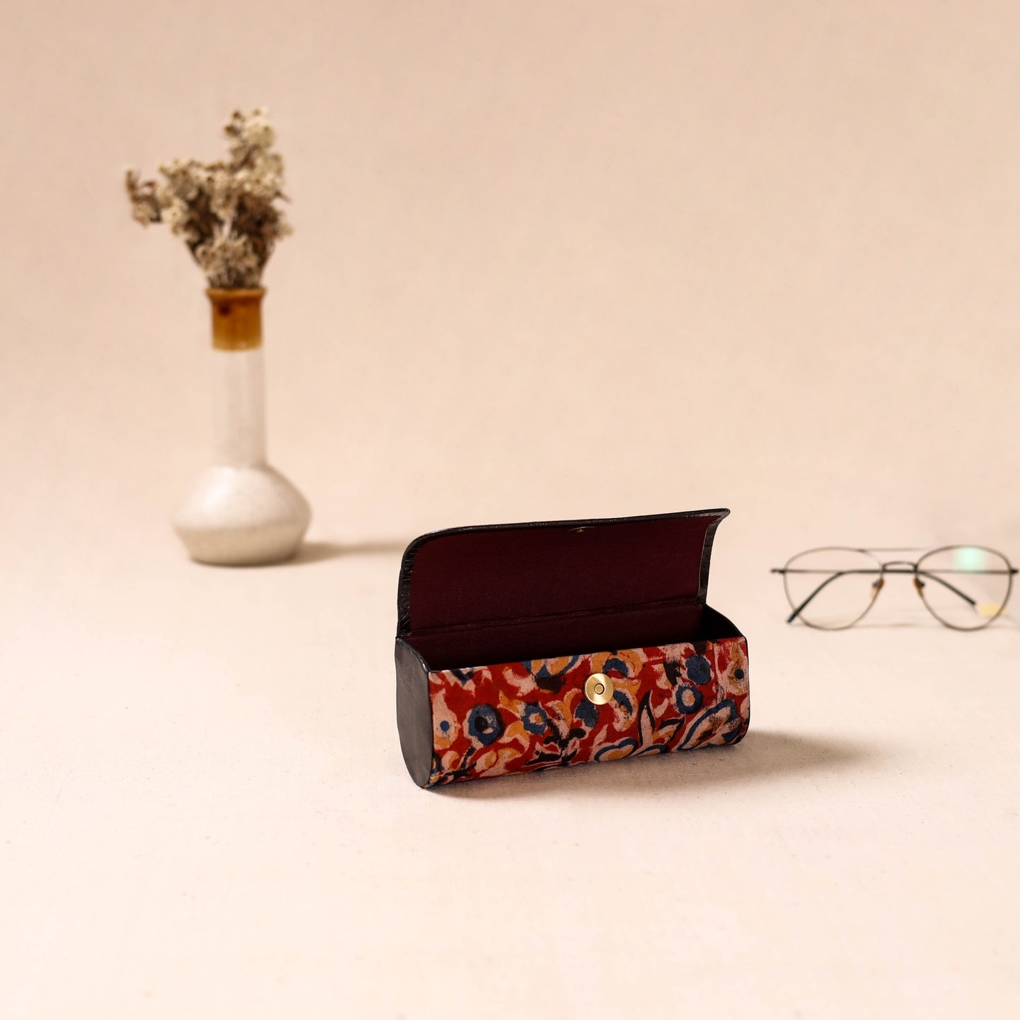 Embossed Leather Flap Kalamkari Spectacle Case by Asalkaar 34