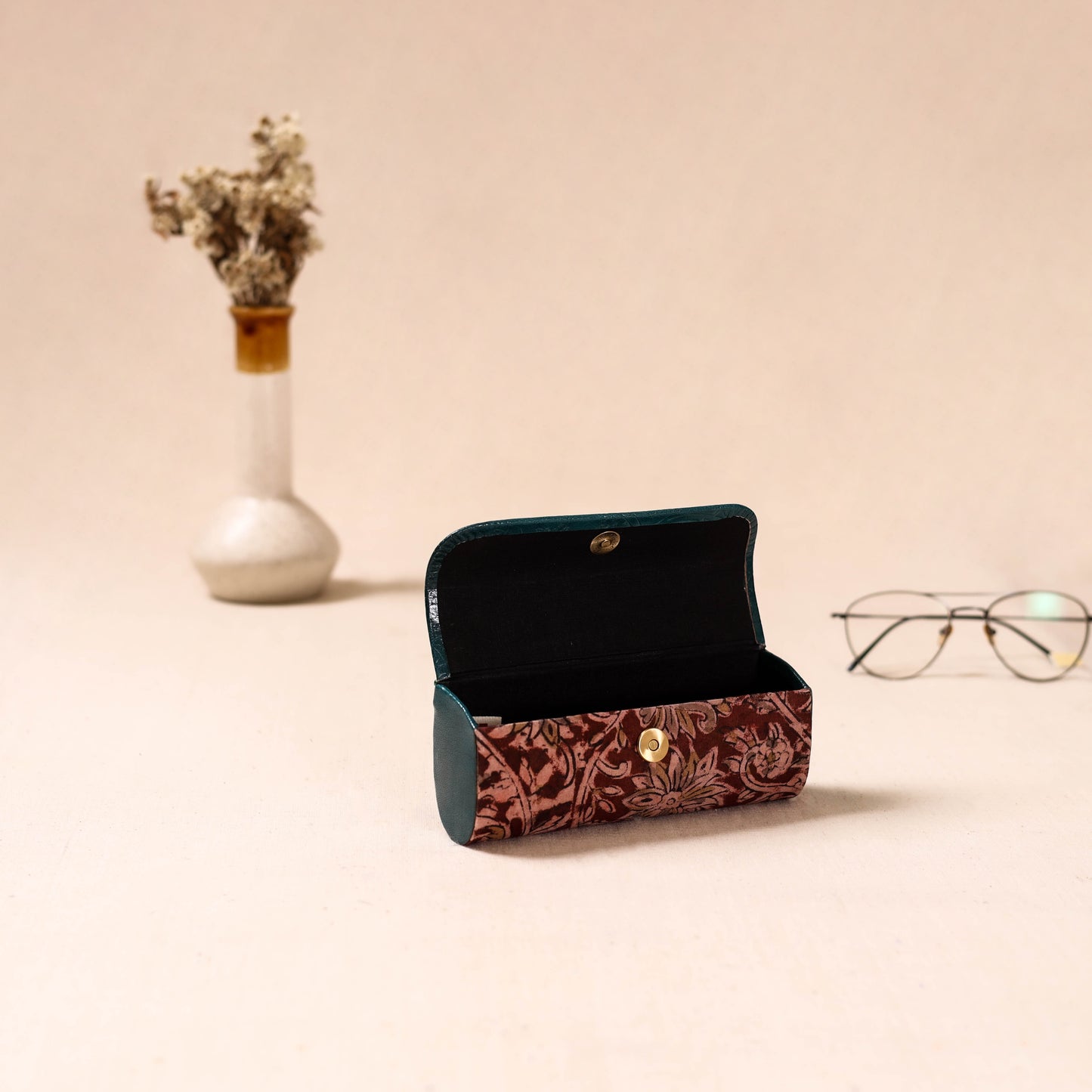 Embossed Leather Flap Kalamkari Spectacle Case by Asalkaar 35