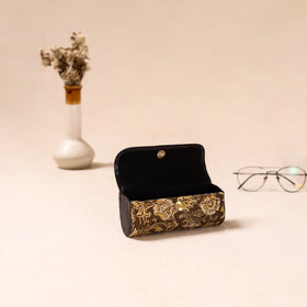 Embossed Leather Flap Kalamkari Spectacle Case by Asalkaar 39