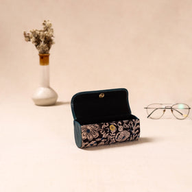 Embossed Leather Flap Kalamkari Spectacle Case by Asalkaar 47