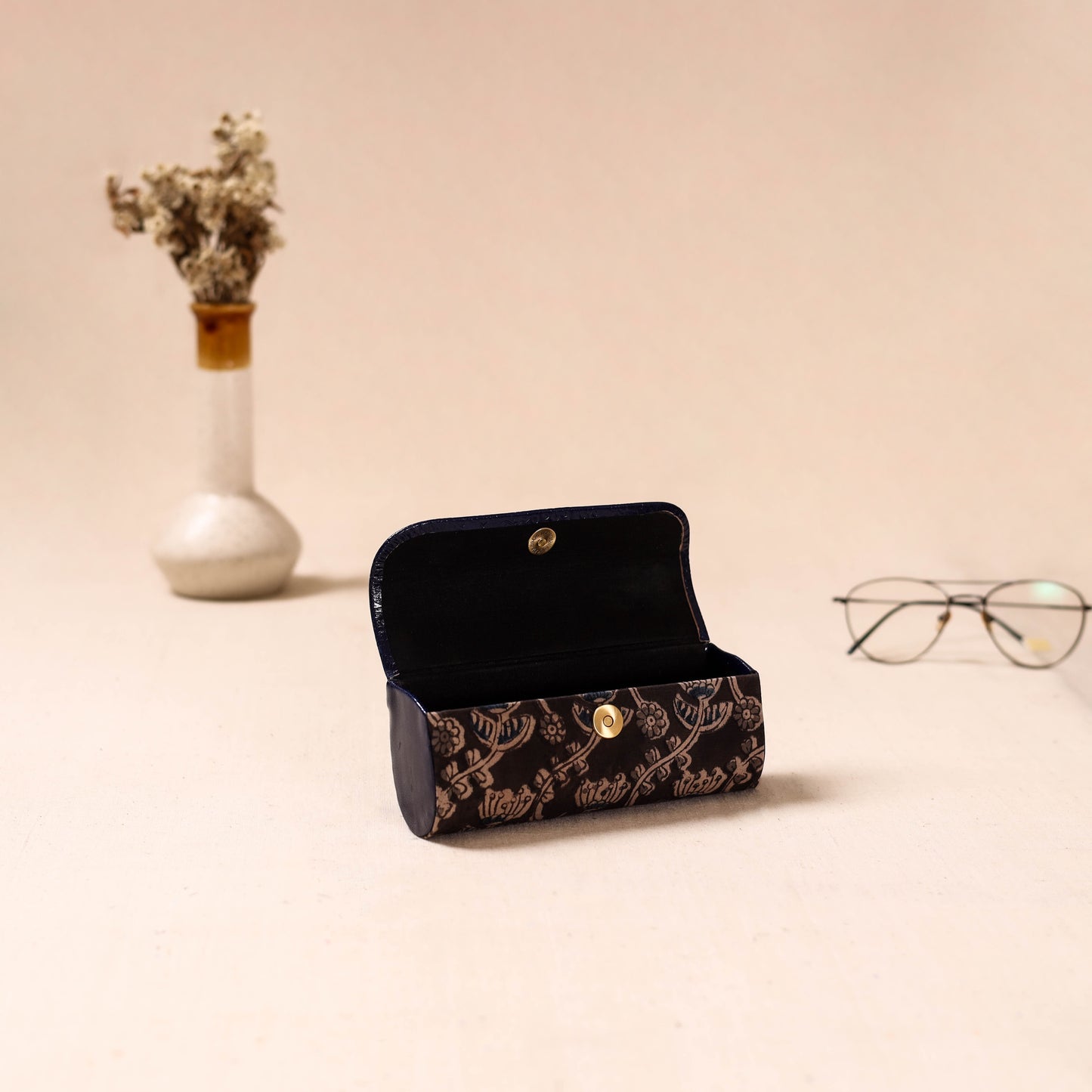 Embossed Leather Flap Kalamkari Spectacle Case by Asalkaar 67