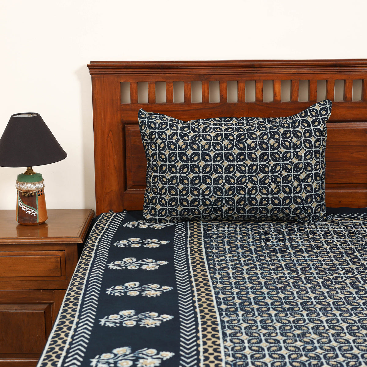 Pipad Hand Block Print Double Bedsheet with 2 Pillow Cover Set (108 x 90 in) 35