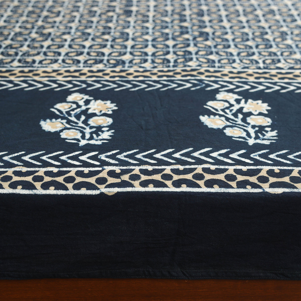Pipad Hand Block Print Double Bedsheet with 2 Pillow Cover Set (108 x 90 in) 35