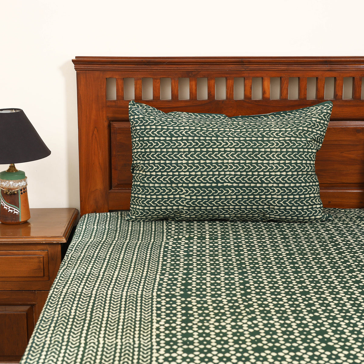 Pipad Hand Block Print Double Bedsheet with 2 Pillow Cover Set (108 x 90 in) 38