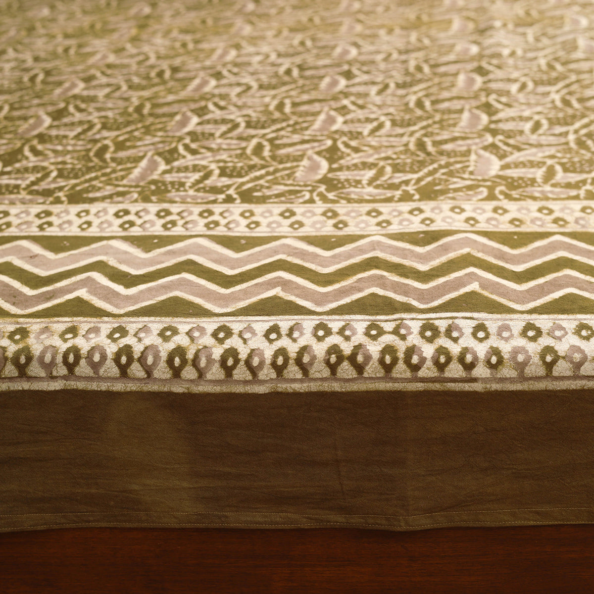 Pipad Hand Block Print Double Bedsheet with 2 Pillow Cover Set (108 x 90 in) 43