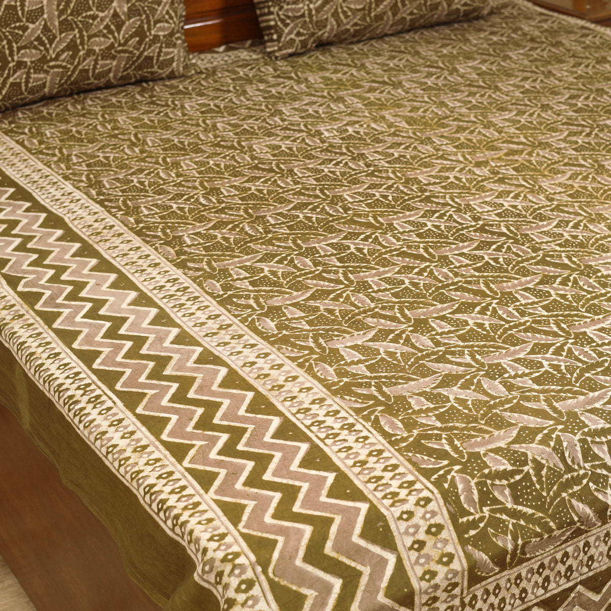 Pipad Hand Block Print Double Bedsheet with 2 Pillow Cover Set (108 x 90 in) 43