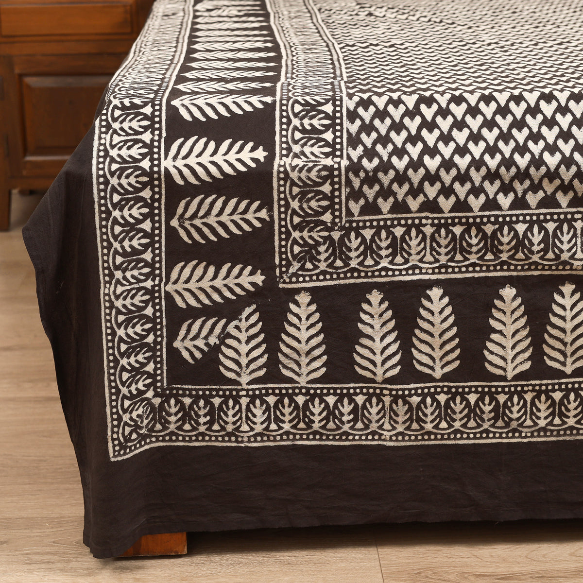 Pipad Hand Block Print Double Bedsheet with 2 Pillow Cover Set (108 x 90 in) 45