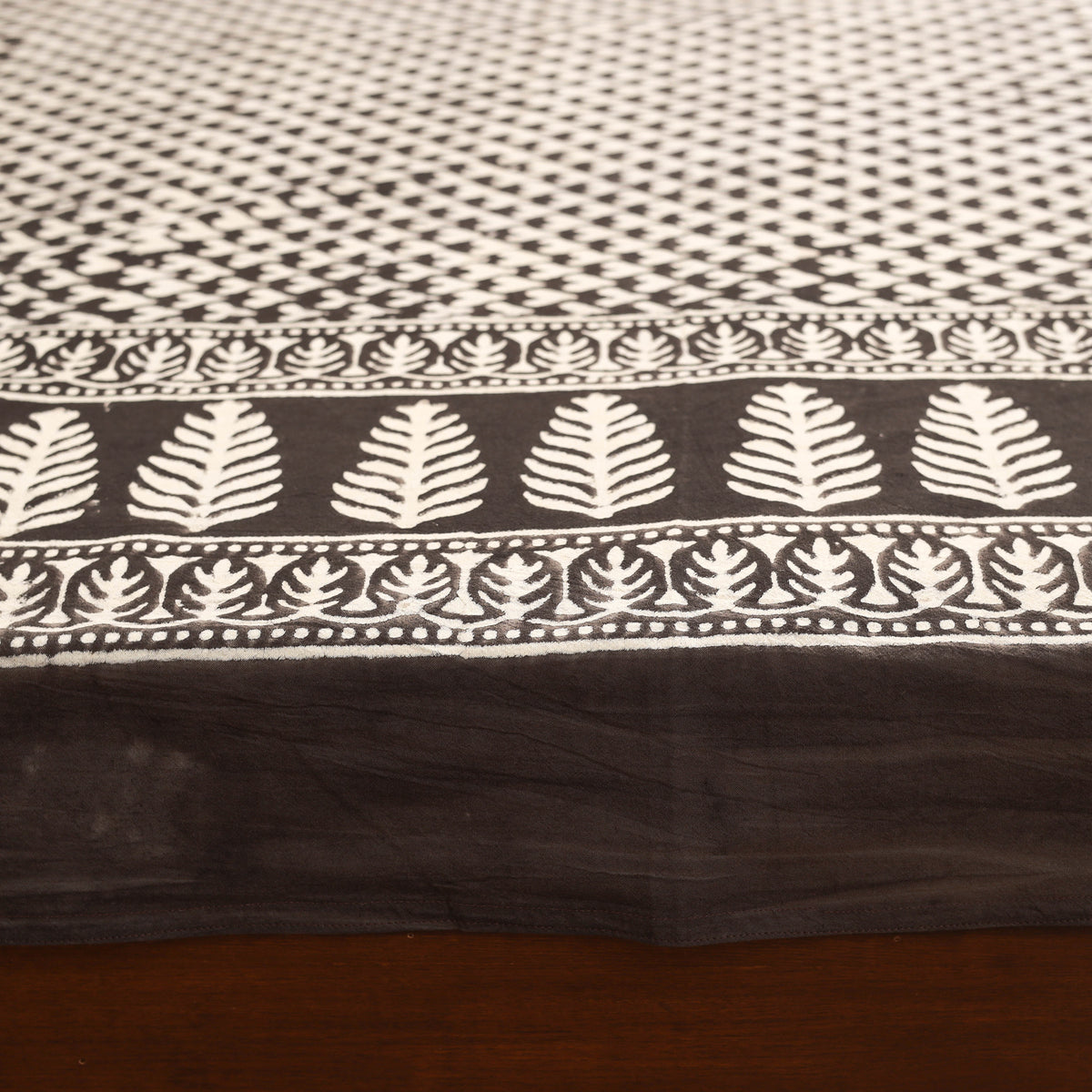 Pipad Hand Block Print Double Bedsheet with 2 Pillow Cover Set (108 x 90 in) 45