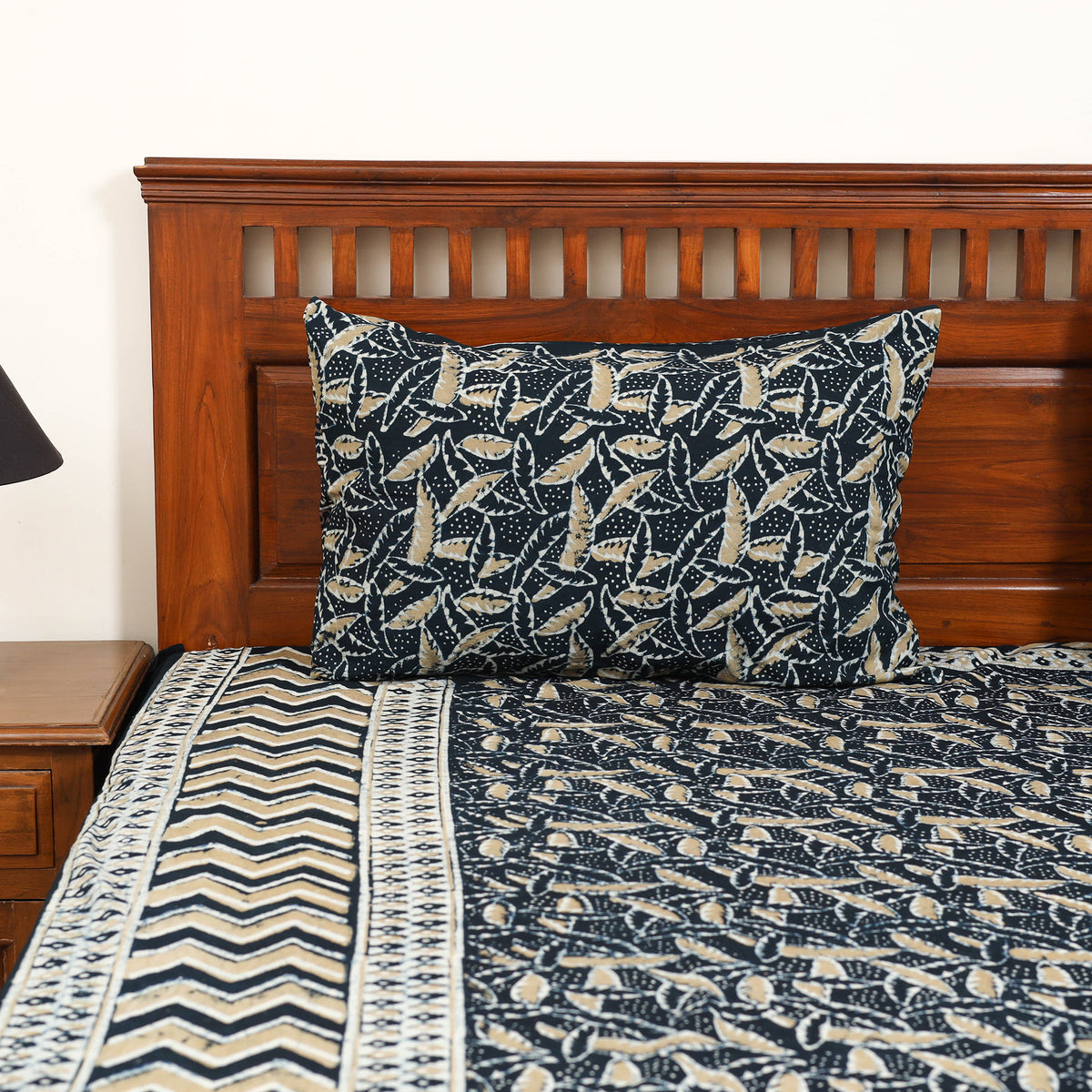 Pipad Hand Block Print Double Bedsheet with 2 Pillow Cover Set (108 x 90 in) 47