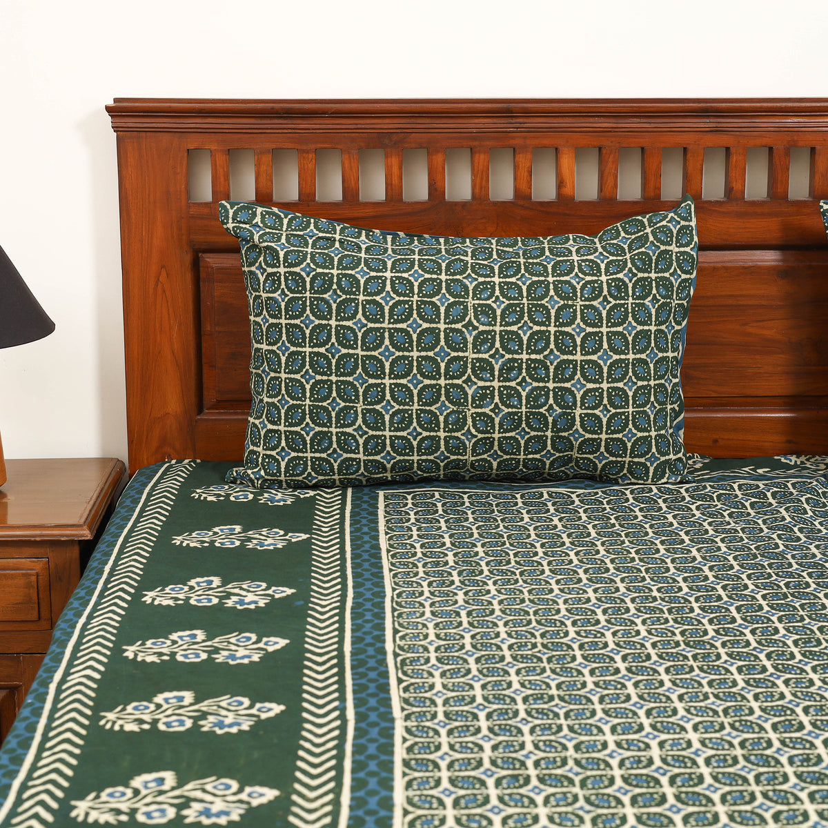 Pipad Hand Block Print Double Bedsheet with 2 Pillow Cover Set (108 x 90 in) 50