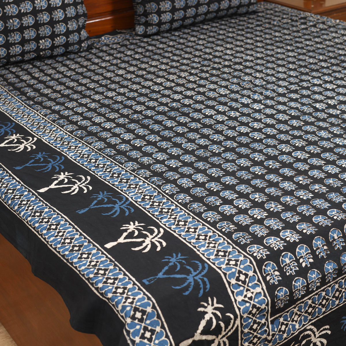 Pipad Hand Block Print Double Bedsheet with 2 Pillow Cover Set (108 x 90 in) 53