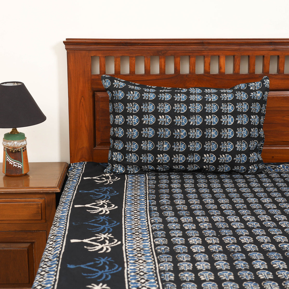 Pipad Hand Block Print Double Bedsheet with 2 Pillow Cover Set (108 x 90 in) 53
