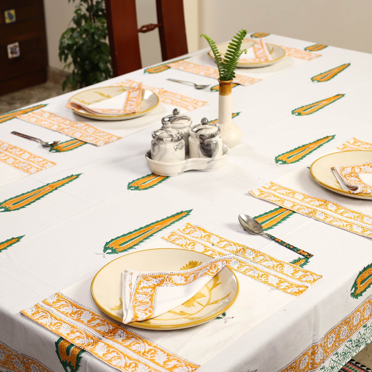 Sanganeri Print Cotton Table Cover with Mats & Napkins 01