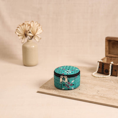 Handcrafted Bengal Kantha Work Round Utility Box 01