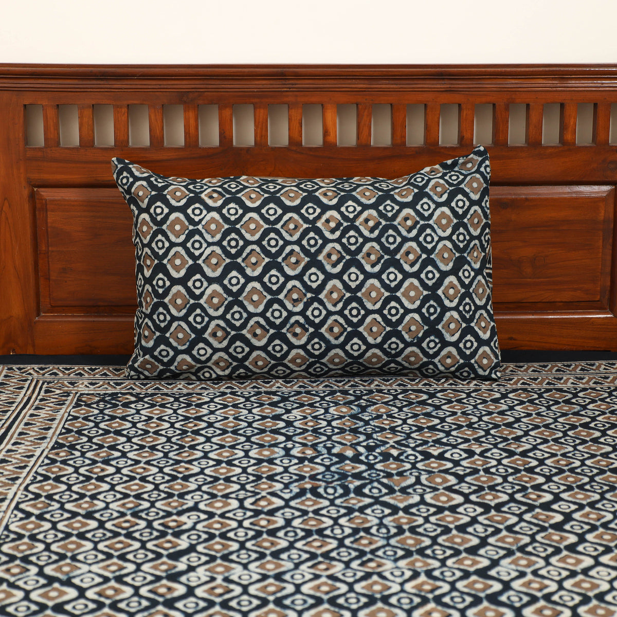 Pipad Hand Block Print Single Bedsheet with 1 Pillow Cover Set (90 x 60 in) 01