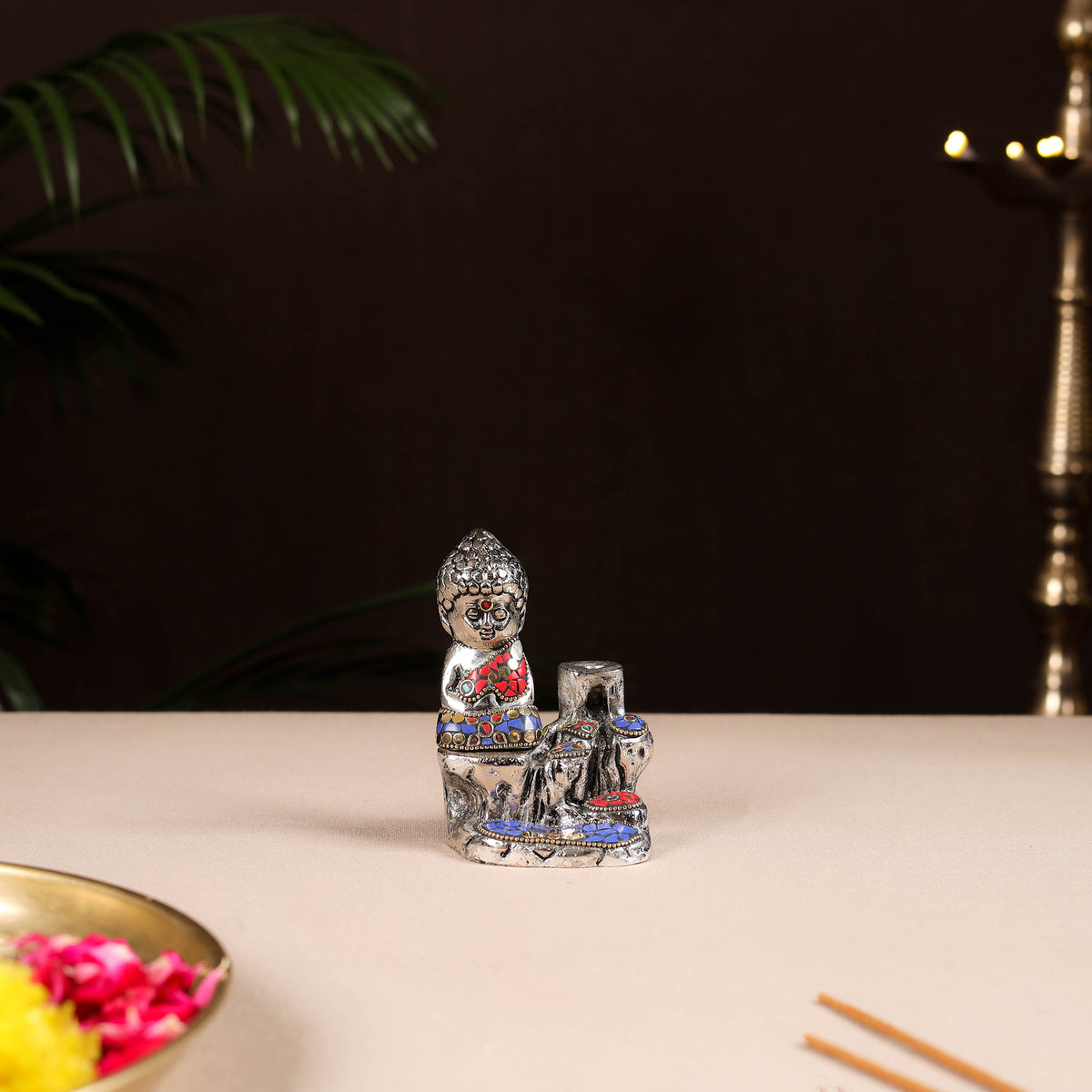 Tibetan monk buddha smoke backflow stone work white metal