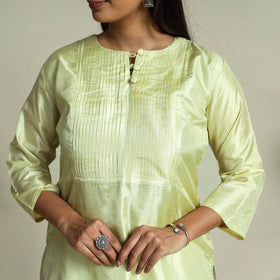 Buy Green Pintuck Straight Plain Silk Kurta
