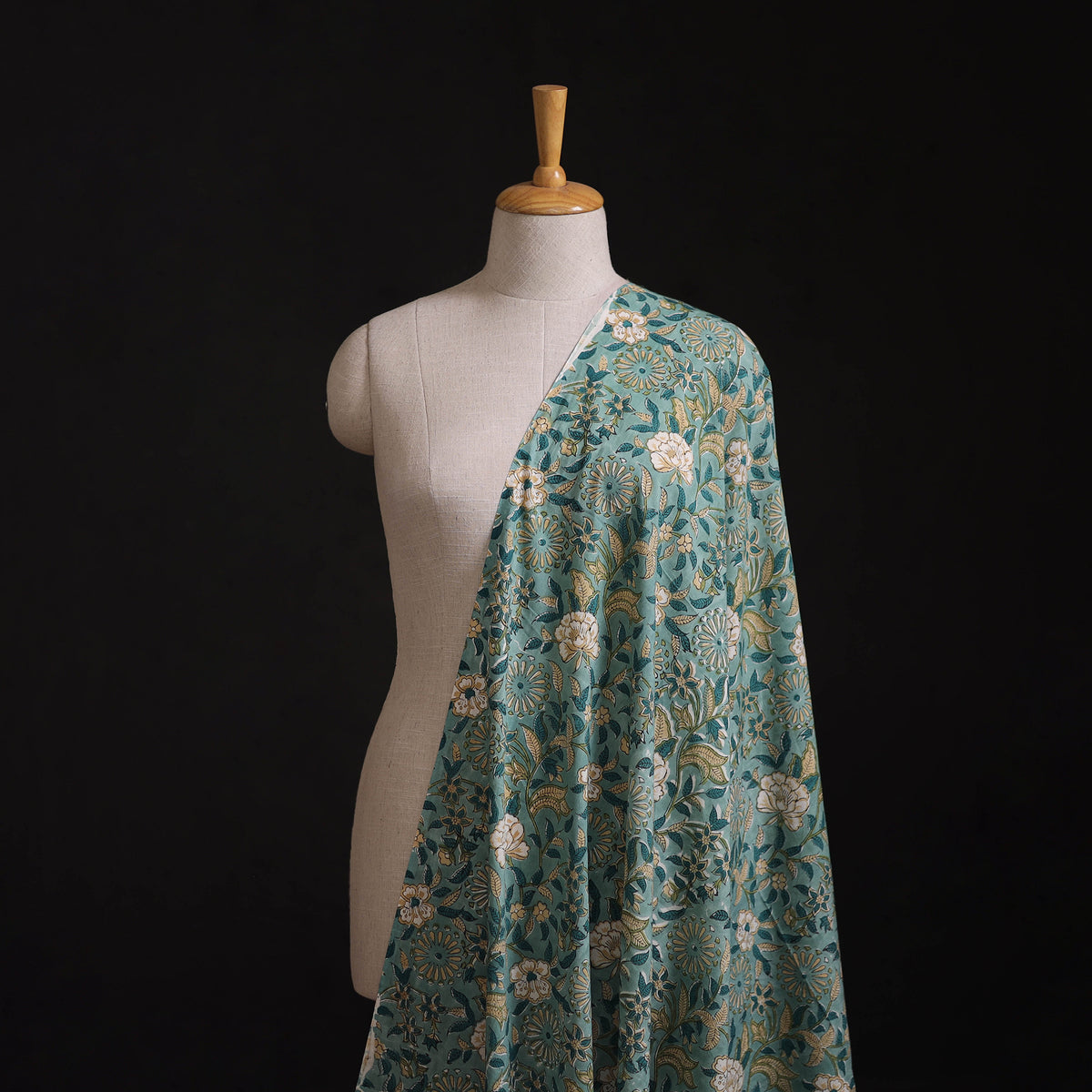 Hand Block Sanganeri Floral Print Cotton Fabric 05