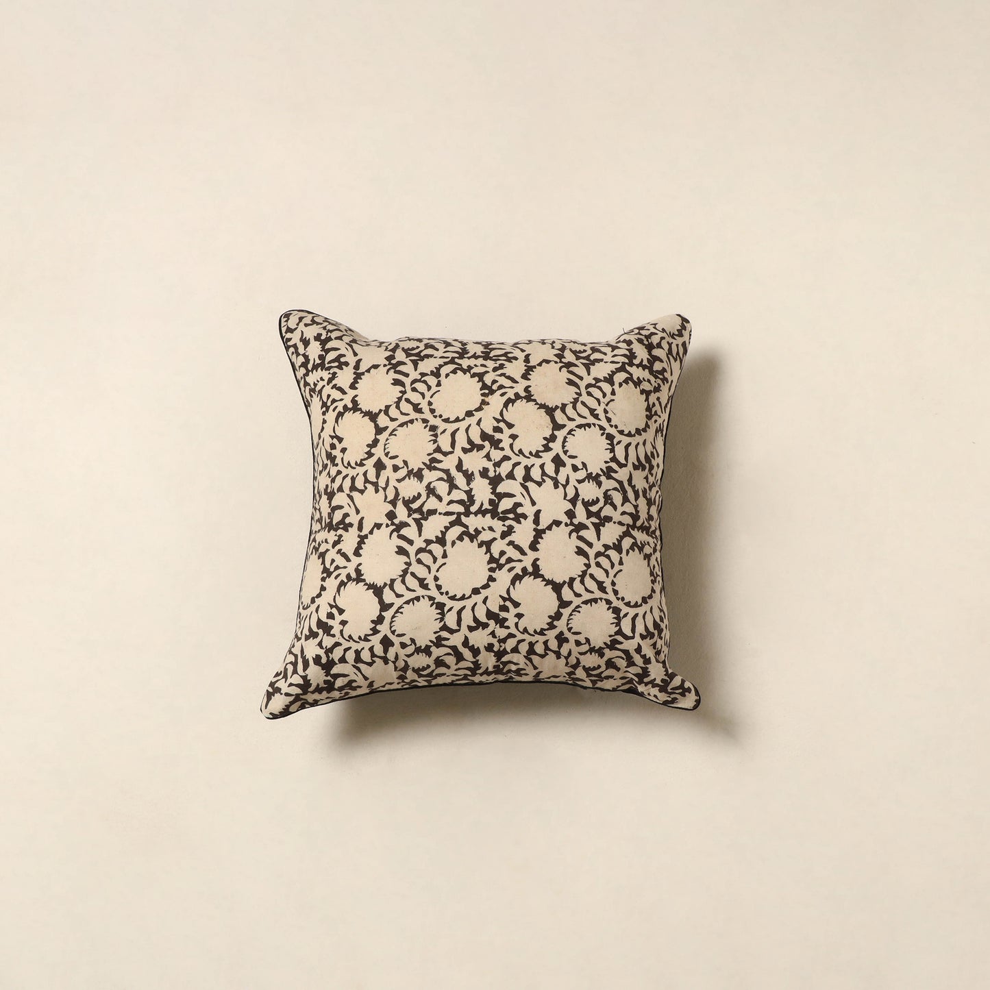 Beige - cotton bagru cushion cover 76 - handcrafted