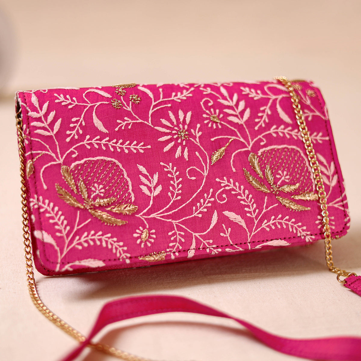 Hand Embroidered Lucknowi Chikankari Clutch with Zari Work 01