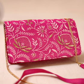 Hand Embroidered Lucknowi Chikankari Clutch with Zari Work 01
