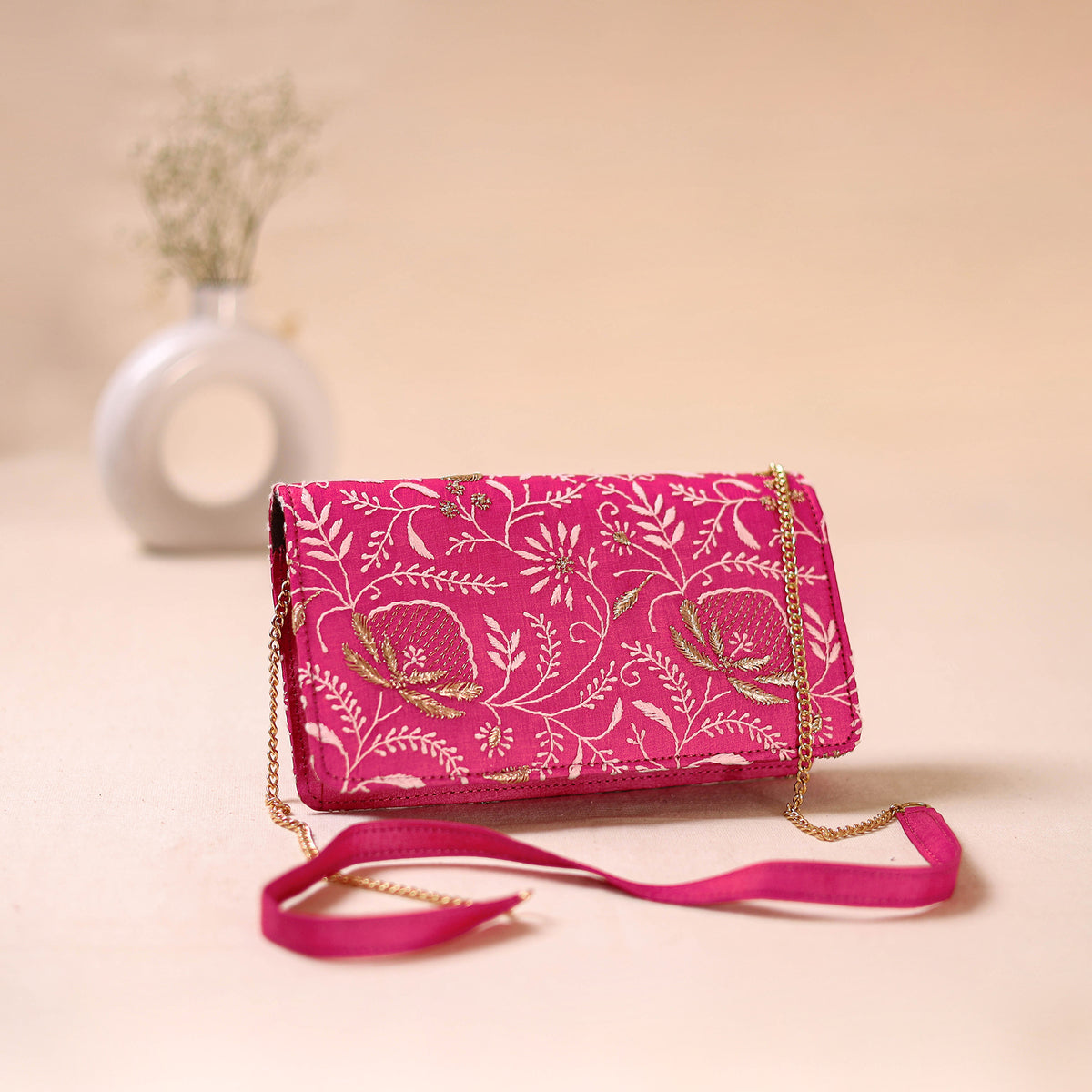Hand Embroidered Lucknowi Chikankari Clutch with Zari Work 01