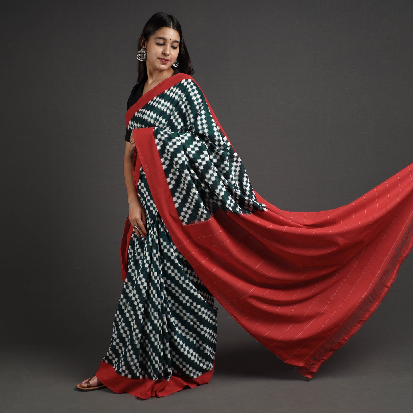 Pochampally Ikat Saree