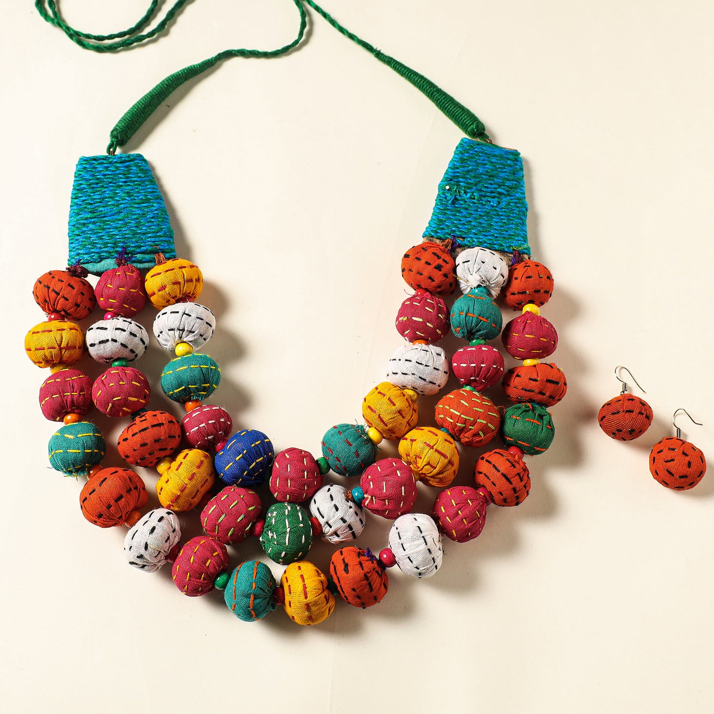 gamcha beadwork necklace set