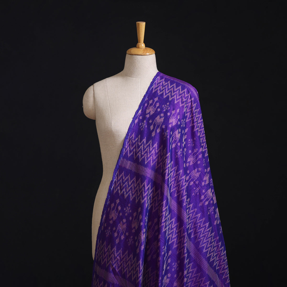 Handloom Raw Silk Pochampally Ikat Fabric 05